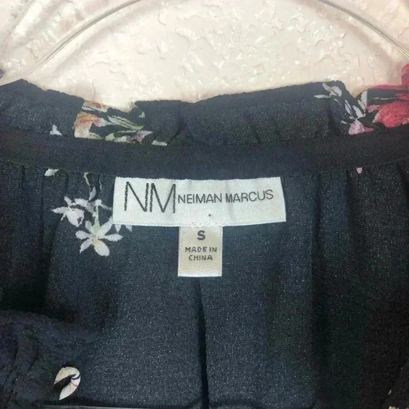 Neiman Marcus Floral Blouse size S Bell Sleeves - Picture 5 of 8